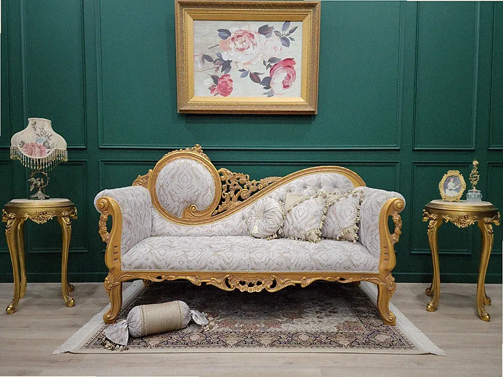 Victorian Chaise Lounge/ Aged Gold Leaf Hand Carved Frame/Tufted Tan and white